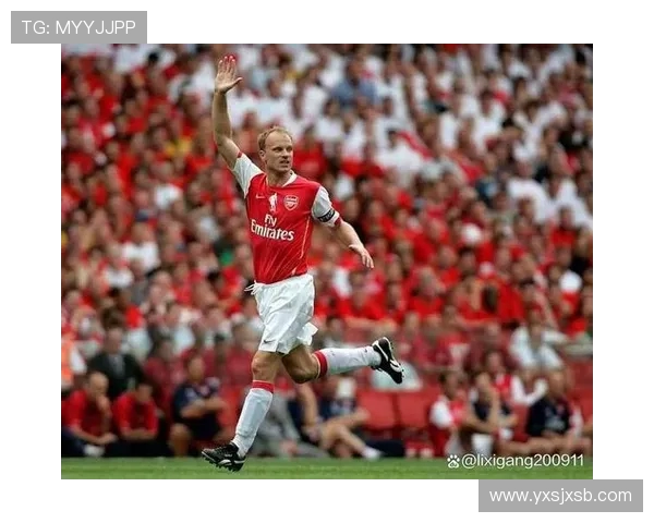 丹尼斯博格坎普艺术足球人生与他独特的优雅控球传奇