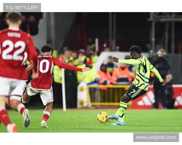 以比分为核心分析各大足球赛事的关键战役与战术布置