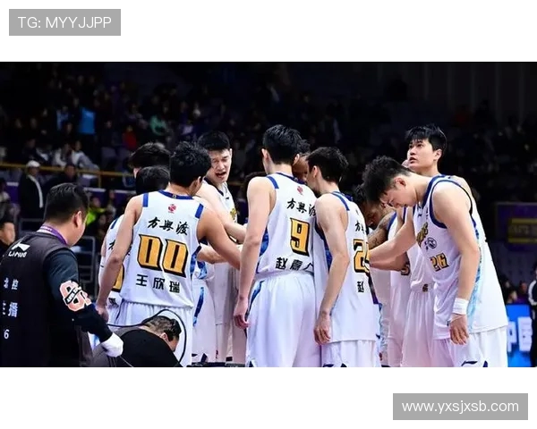 广厦男篮与首钢的精彩对决时间倒流重温经典瞬间